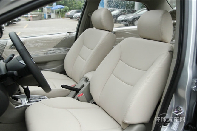 2013款 1.5L 自動豪華型