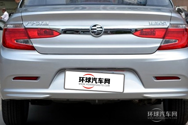 2013款 1.5L 手動(dòng)運(yùn)動(dòng)型