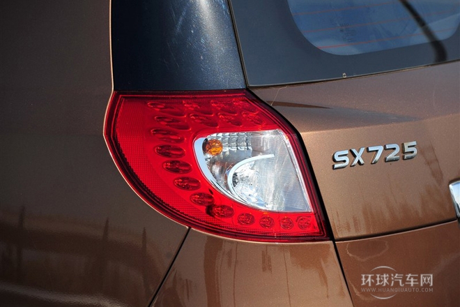 2013款 2.4L 自動尊貴型