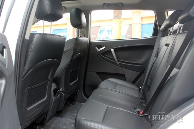 2013款 2.0L 自動(dòng)尊貴型