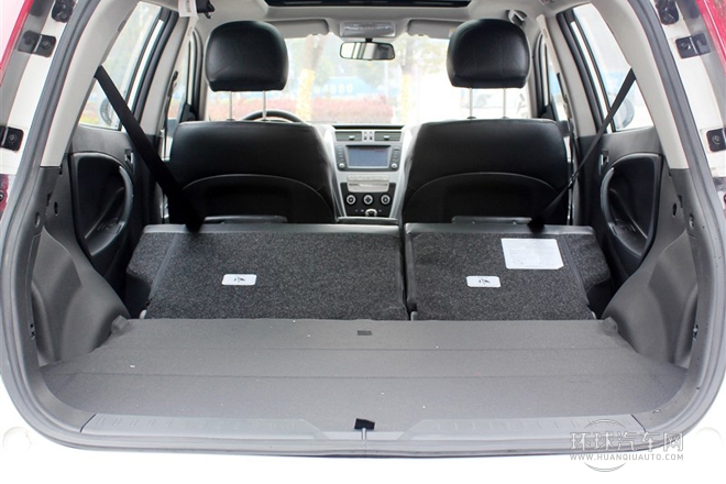 2013款 2.0L 自動尊貴型