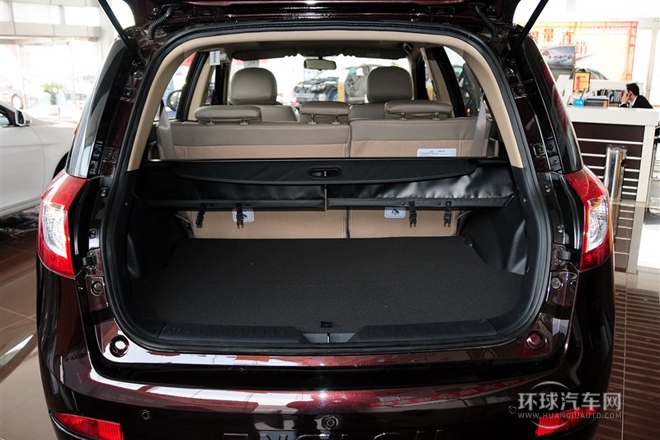 2013款 2.0L 手動尊貴型