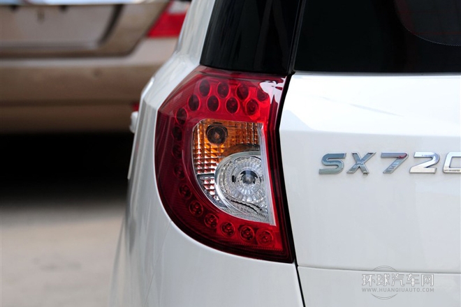 2013款 2.0L 手動精英型