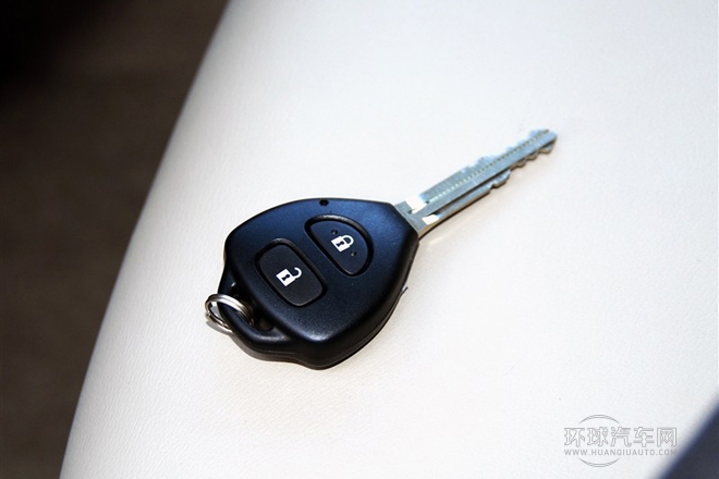 2013款 特裝版 1.6L 手動(dòng)至酷型GL