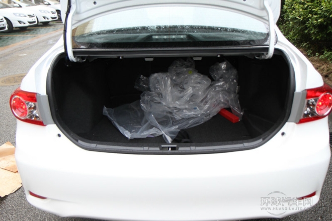 2013款 特裝版 1.6L 自動至酷型GL