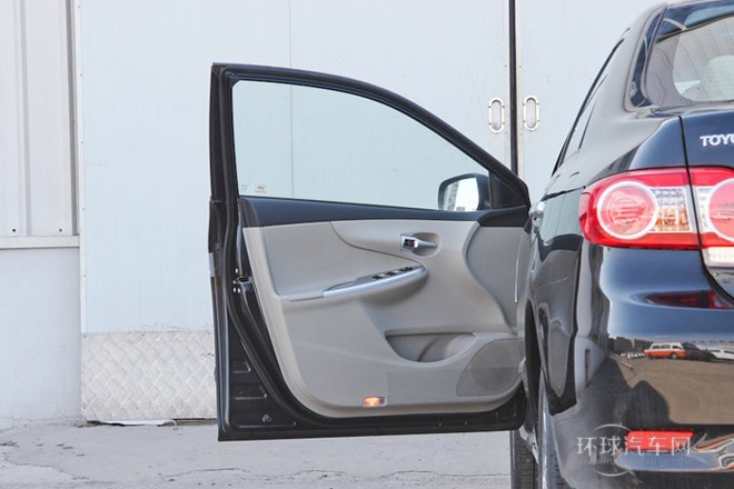 2013款 特裝版 1.8L 手動(dòng)至酷版GL-i