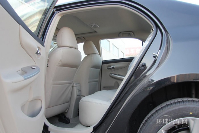 2013款 特裝版 1.8L 手動至酷版GL-i