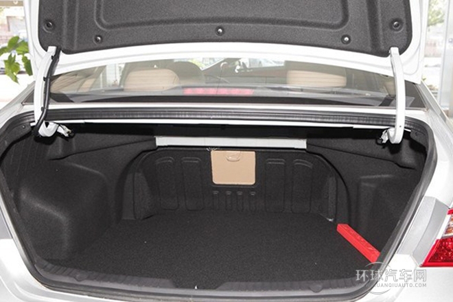 2013款 2.4L 自動頂級版 國V