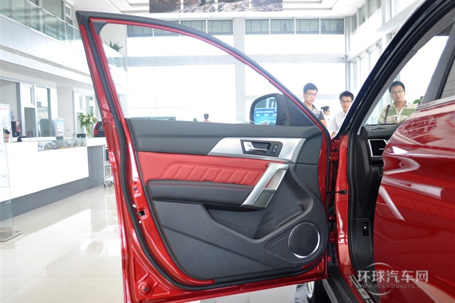 2014款 1.5T 手動兩驅尊貴版