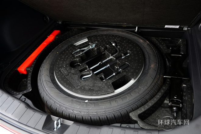 2014款 1.5T 手動兩驅(qū)精英版