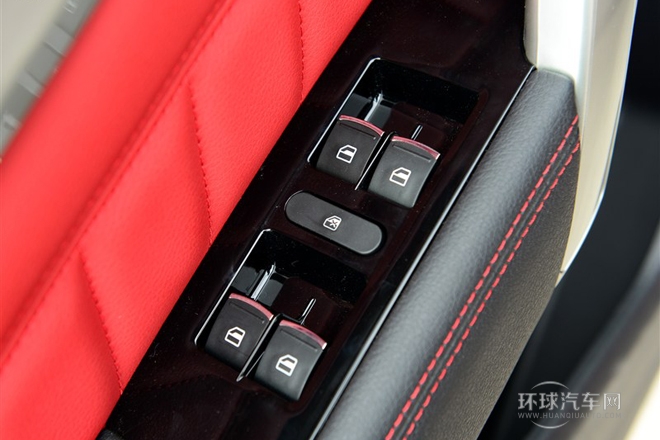2014款 1.5T 手動(dòng)兩驅(qū)精英版