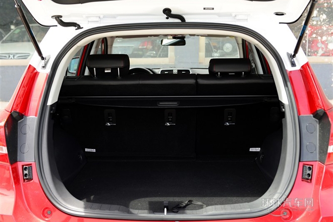 2014款 1.5T 手動(dòng)兩驅(qū)精英版