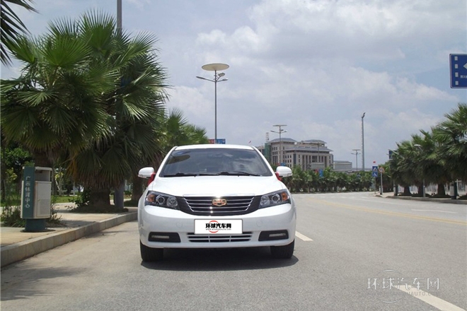 2013款 三廂 1.8L CVT精英型