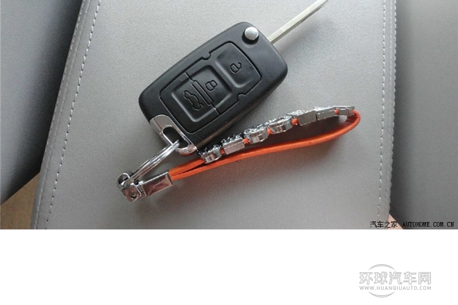 2013款 2.0L 手動進取型