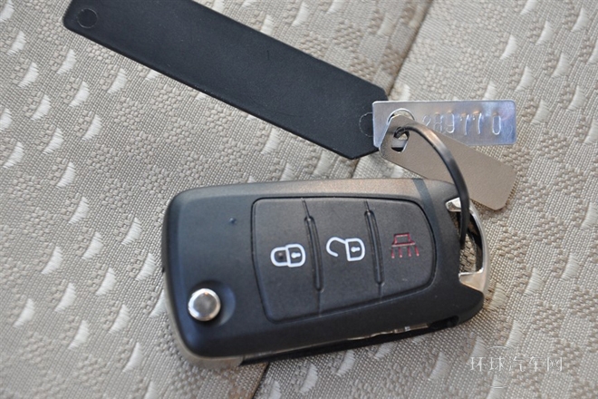 2012款 歐風(fēng)版 綠靜2.0T自動(dòng)兩驅(qū)舒適型