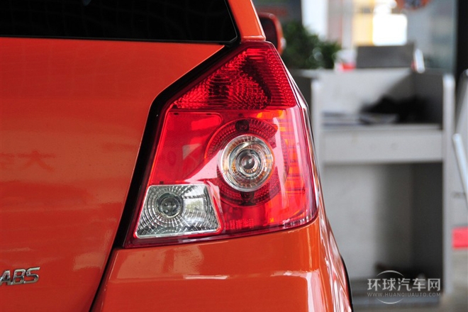 2010款 Cross 1.5L 手動標準型