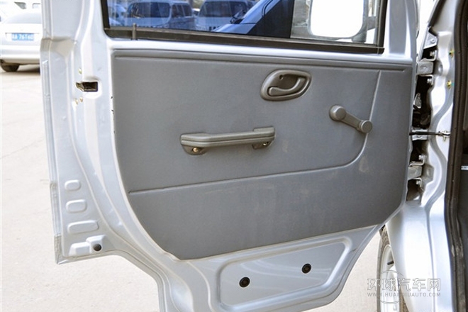 2013款 1.0L基本型