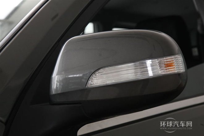 2013款 智尊版 2.0T手動四驅進取型