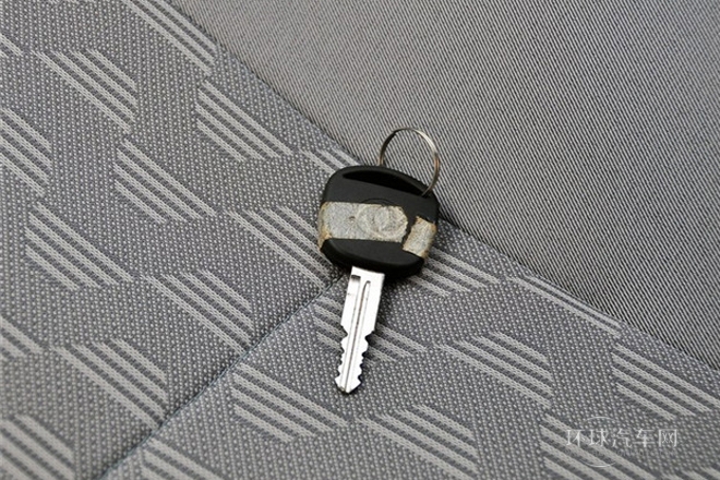 2013款 1.0L基本型CNG