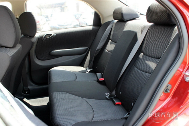 2013款 1.5L 自動(dòng)舒適型