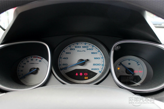 2013款 1.5L 自動舒適型