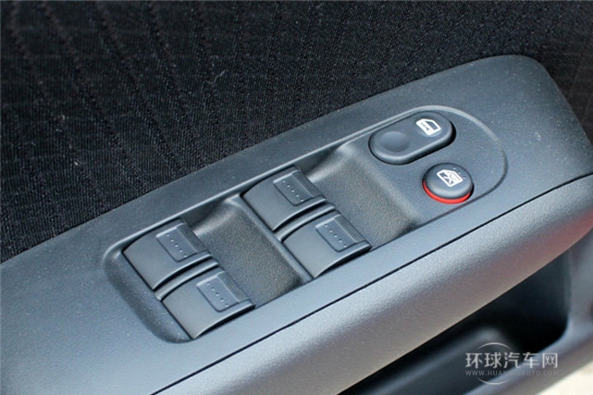 2013款 1.5L 手動(dòng)舒適型