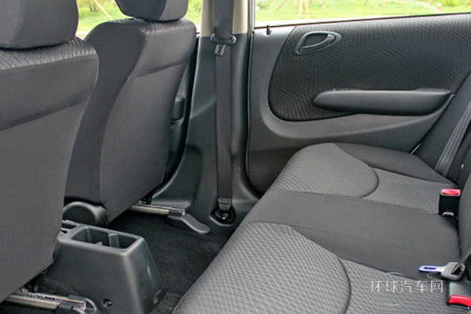 2013款 1.5L 手動舒適型