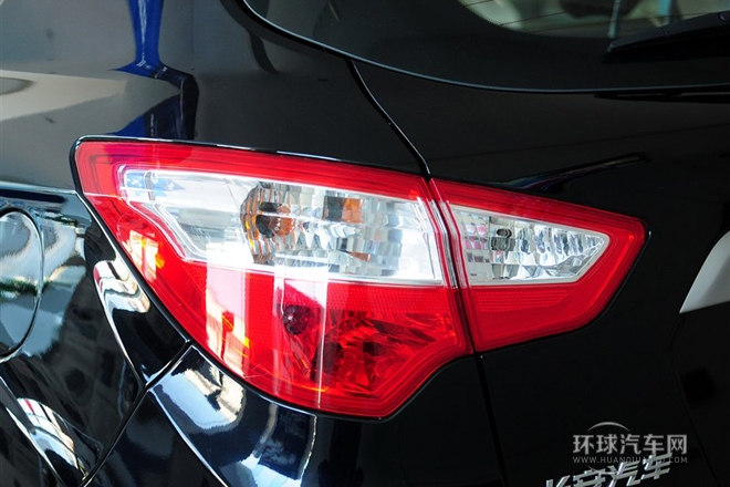 2014款 1.6L 自動(dòng)豪華型 國(guó)V