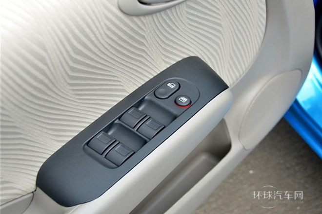 2014款 1.3L 自動舒適型