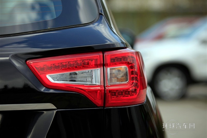 2014款 1.8T 自動時尚型