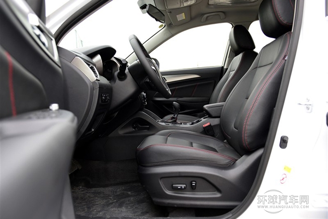 2014款 1.8T 自動尊貴型