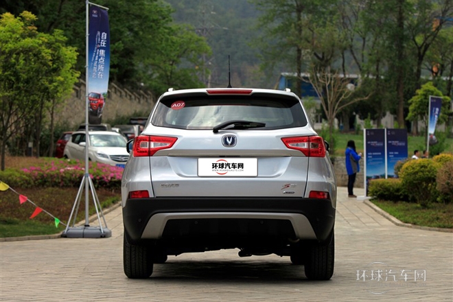 2014款 2.0L 手動領先型