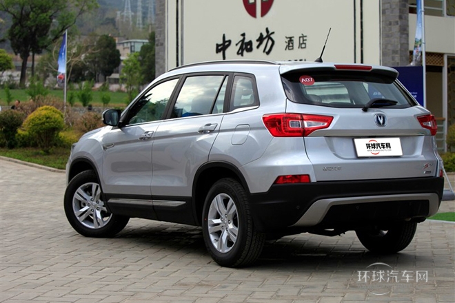 2014款 2.0L 手動(dòng)領(lǐng)先型