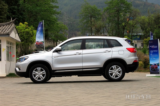 2014款 2.0L 手動領先型