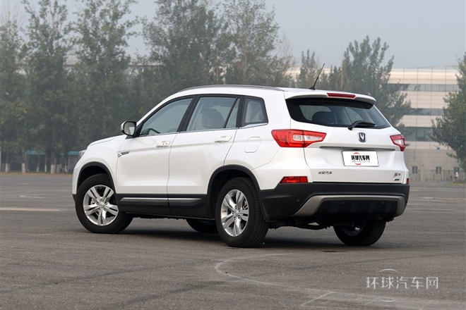 2014款 2.0L 手動舒適型