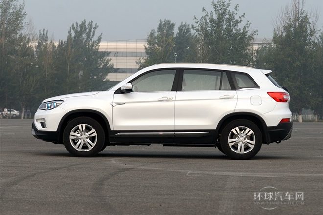 2014款 2.0L 手動舒適型