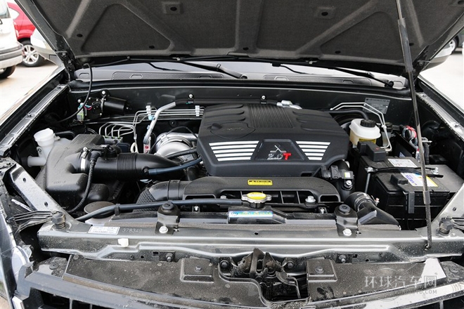 2013款 智尊版 綠靜2.0T手動兩驅進取型