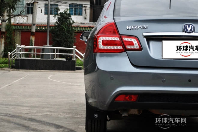 2012款 三廂 1.6L 手動豪華低碳版