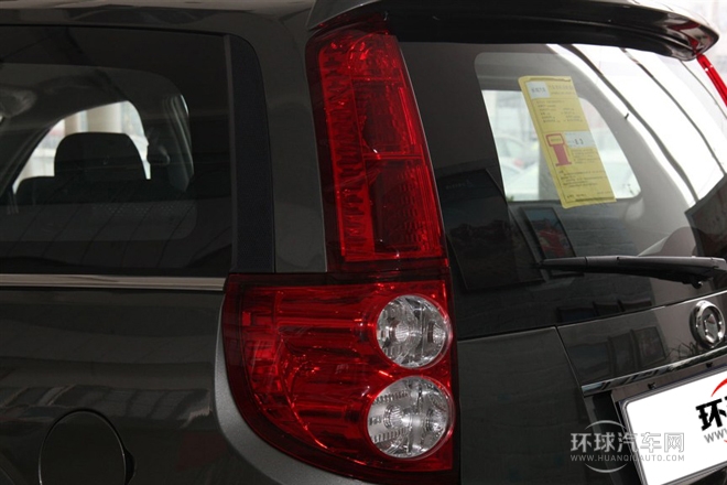 2013款 智尊版 綠靜2.0T手動四驅進取型