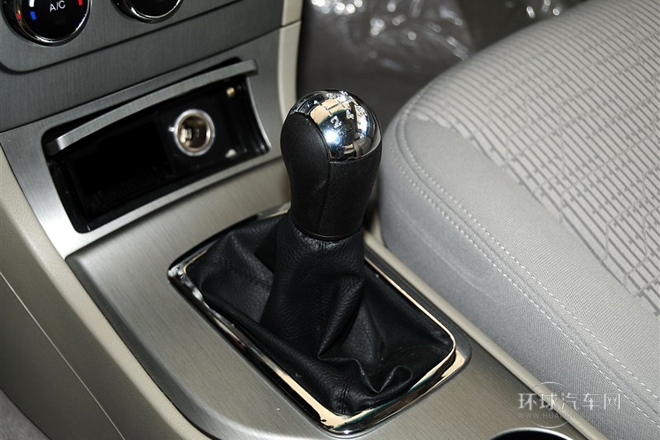 2012款 三廂 1.6L 手動豪華型