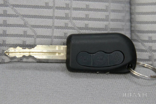 2012款 三廂 1.6L 手動舒適型