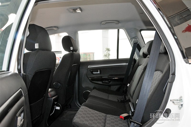 2013款 智尊版 綠靜2.0T手動(dòng)兩驅(qū)進(jìn)取型