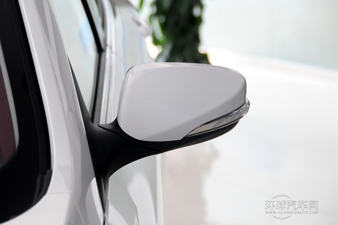 2013款 1.6L 自動(dòng)致酷型 國(guó)V