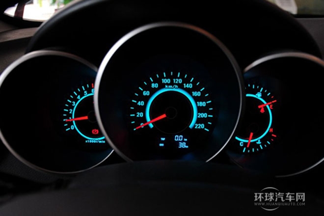 2013款 1.6L 手動俊酷型 國IV