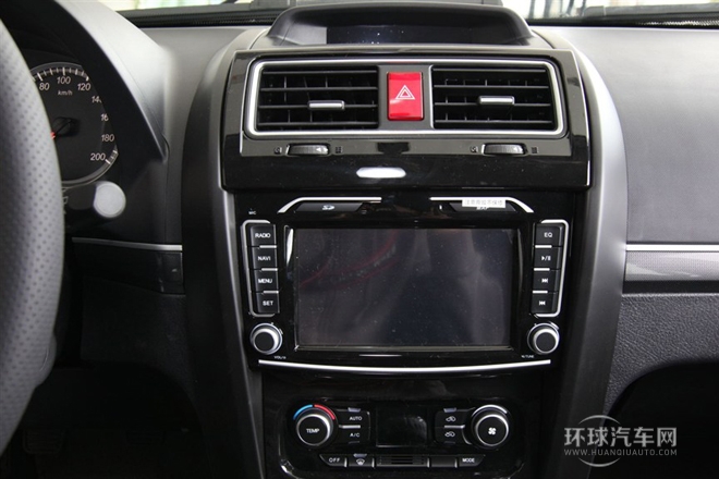 2013款 智尊版 2.0T手動四驅尊貴型