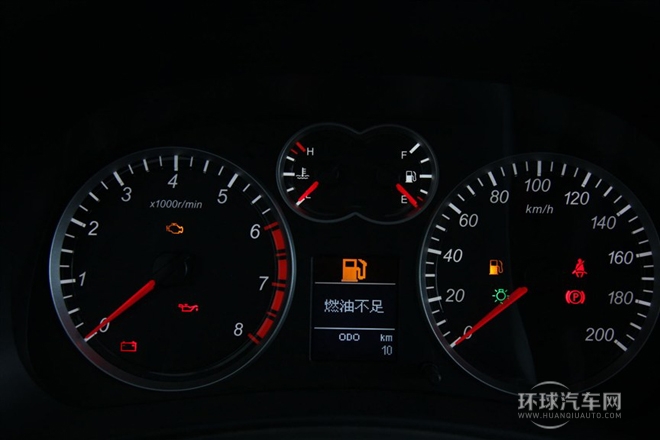 2013款 智尊版 2.0T手動(dòng)四驅(qū)尊貴型