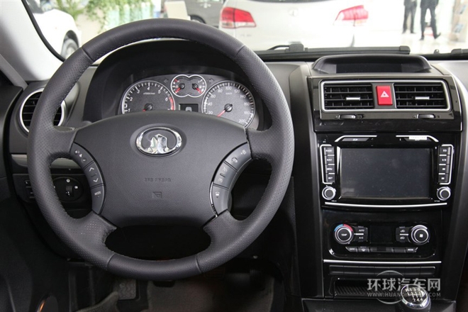 2013款 智尊版 2.0T手動四驅尊貴型