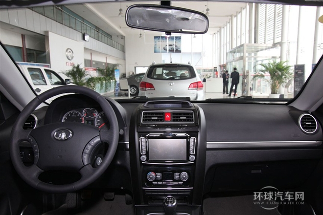 2013款 智尊版 2.0T手動四驅(qū)尊貴型