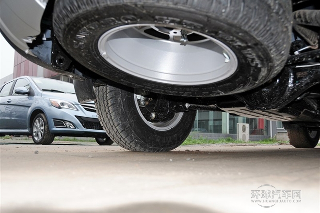 2013款 智尊版 2.0T手動四驅精英型