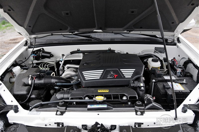 2013款 智尊版 2.0T手動四驅精英型